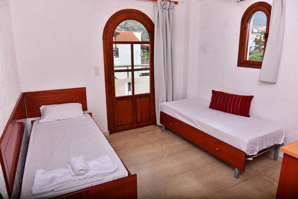 Krits Hotel Χερσόνησος Εξωτερικό φωτογραφία
